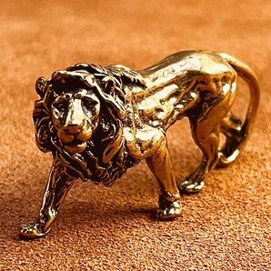 真鍮キーホルター 獅子 百獣の王 風水 ライオン 開運 置物 猛獣 E34の画像2