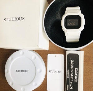 限定 G-SHOCK STUDIOUS コラボ DW-5600 スクエア 白 DW5600 別注 多数 人気 ショップ 日本 ブランド 好きに も ステュディオス CASIO