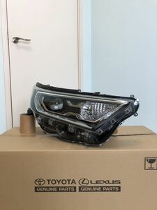 美品　RAV4ハイブリッド　AXAH52/54　50系　ハイブリッド専用　トヨタ純正　Bi-Beam LED　右ヘッドライト