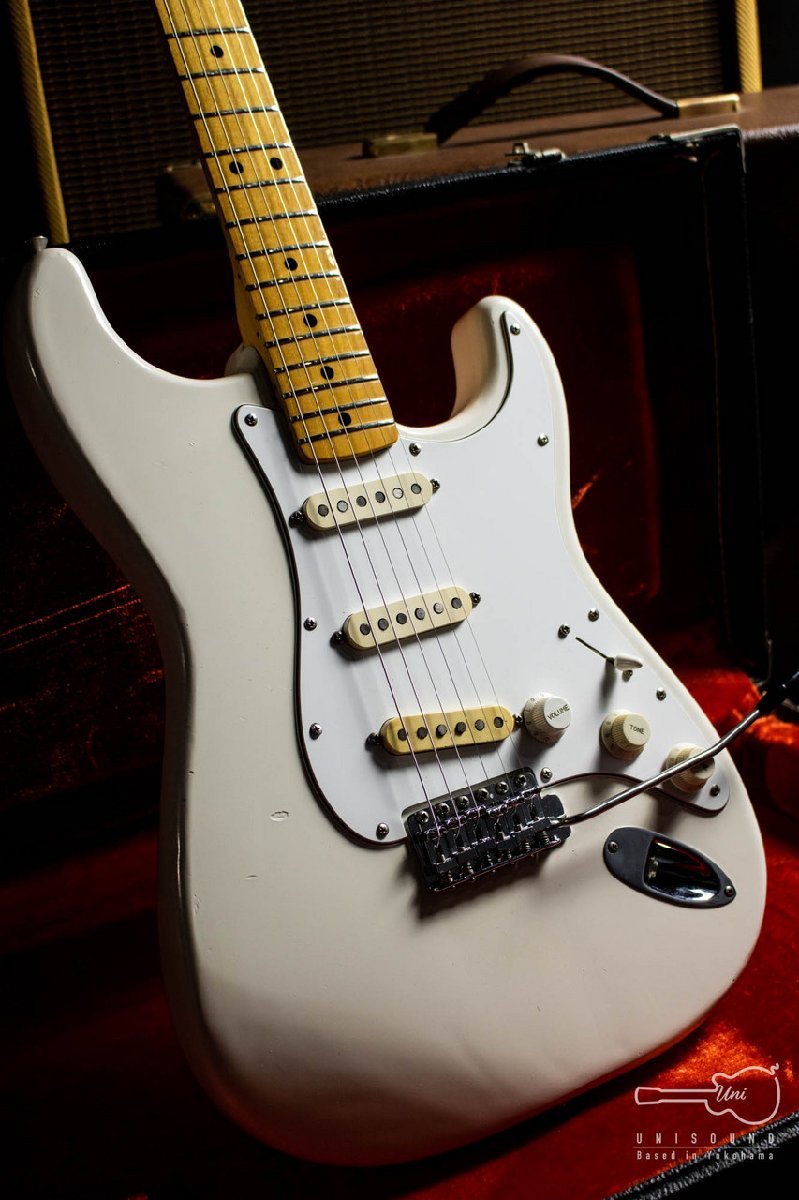 送料無料!!】Fender Stratocaster Refinis | JChere雅虎拍卖代购