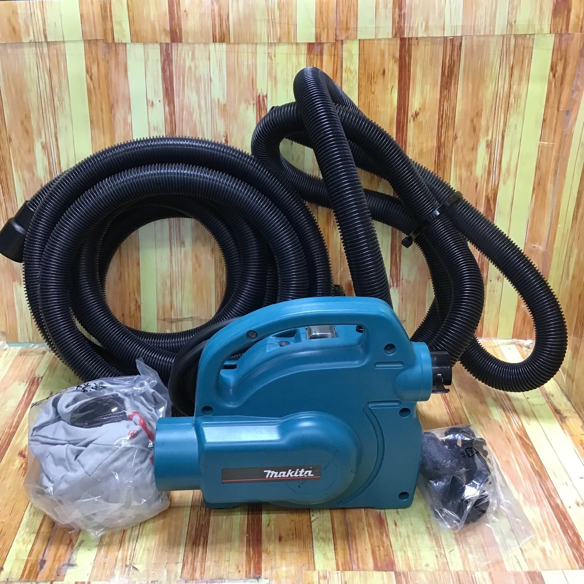 マキタ集塵機 出品3月末迄❗️ 自転車 【ポイント10倍