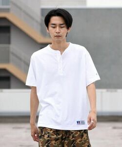 【WEB限定/SHIPS別注】RUSSELL ATHLETIC: ピグメント加工 ヘンリーネック Tシャツ