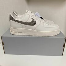 【未使用】28cm NIKE WMNS AIR FORCE 1 '07 ナイキ エア フォース ワン　スネーク蛇 DD8959 002 AF1_画像5