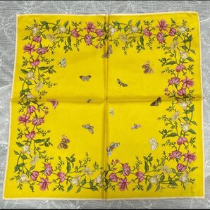 【新品未使用】Jim Thompson ジムトンプソン シルクスカーフ(花&蝶柄・イエロー)