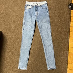 レディース　Levi''s デニムパンツ サイズ155 A456