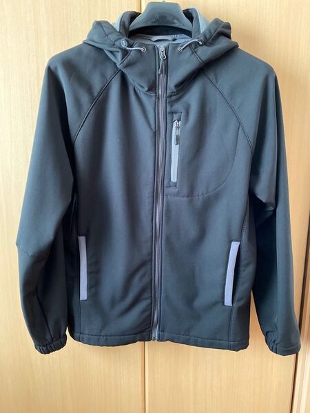 CLOSSIsports160 黒 厚手ジップアップパーカー