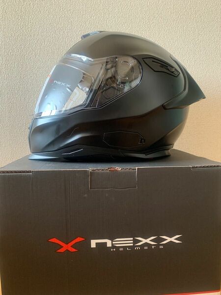 Nexx SX.100R Fullblack ヘルメット