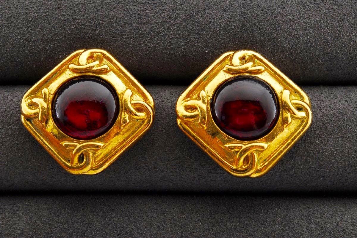 ヤフオク! シャネル イヤリング スクエアの落札相場・落札価格