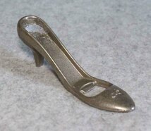 置物●ハイヒール　栓抜き　銀色●ヒール型　パンプス　bottle opener　非鉄　金属製_画像4