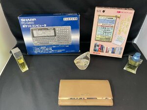 ∞通電確認済【ポールスミス 長財布 香水 シャープ ポケットコンピューター ジーニアス英和辞典 雑貨 いろいろ まとめて】HO8513