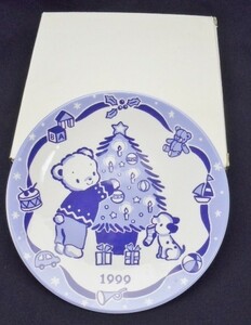 送料込 ファミリア クリスマス プレート 1999年 ノベルティ/小皿 絵皿 非売品 記念 皿 ミニ