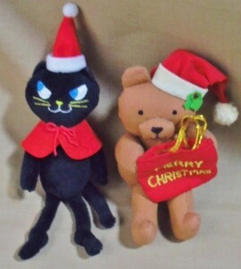 送料込 2点 KALDI くたくたネコ クリスマス 黒猫 キーチェーン + 熊 ぬいぐるみ オーナメント/カルディ サンタ 帽子 服 テディベア 飾り