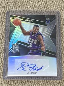 Panini NBA SPECTRA 2018-19 VIN BAKER 直筆サインカード 75シリ