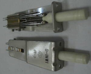!!HITACHI/D-INWI push switch 2 piece 1. Vintage unused goods R050603!!