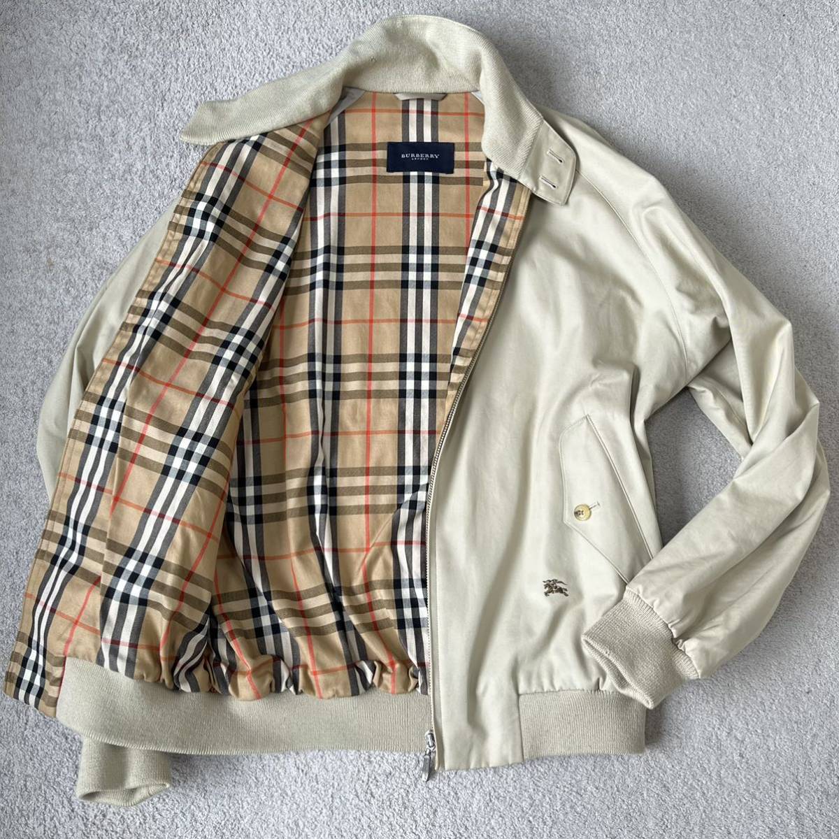 大量入荷 Burberry バーバリー ブルゾン ブルゾン - www.huberwinery.com