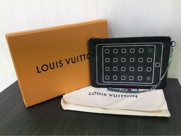 LOUIS VUITTON ルイヴィトン　iPadケース/クラッチバッグ/ポーチ