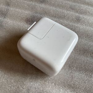 Apple アップル 純正 USB 10W 充電器 5.1V 2.1A コンセント ACアダプター 付属品 電源 スマホ mac iphone ipad mini iPod