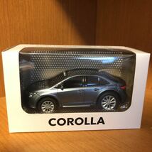 トヨタ　カローラセダン COROLLA ミニカー セレスタイトグレーメタリック_画像1