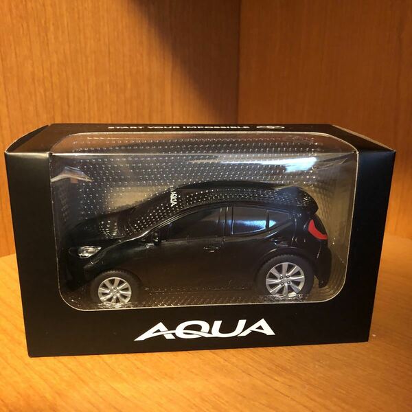 未使用トヨタ 新型 アクア　AQUA ブラックマイカ　プルバックカー　ミニカー