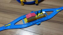 プラレール 3段ループ 大鉄橋 車両基地 踏み切り トンネル 駅など_画像3