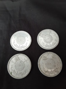 A418　【まとめ売り】【世界のコイン】【収集家】日本の古銭　10銭　4枚