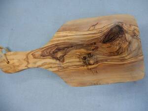 ＜銀の斧＞オリーブの樹の・小さめまな板・約30×14×厚み1.9cm・オリーブウッド・カッティングボード・キッチン用品・木製