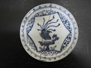  первый период Imari белый фарфор с синим рисунком тарелка Y471