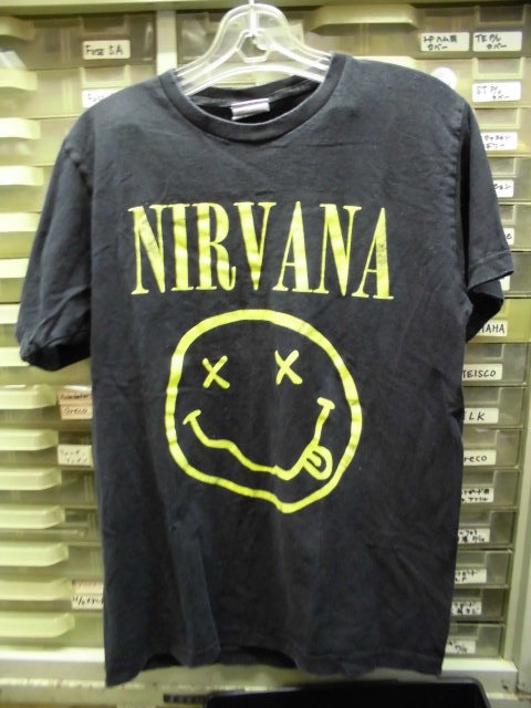 ヤフオク! -「ニルヴァーナ tシャツ スマイル」の落札相場・落札価格