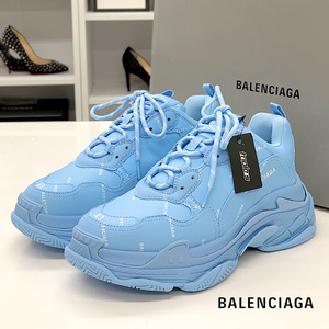 BALENCIAGA