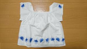 *baby GAP 80cm 12~18 months tops white ground . blue embroidery shoulder . pretty cut included design girl baby summer 