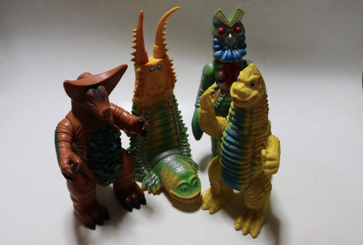 ヤフオク! -「ジャイアント バルタン星人」の落札相場・落札価格
