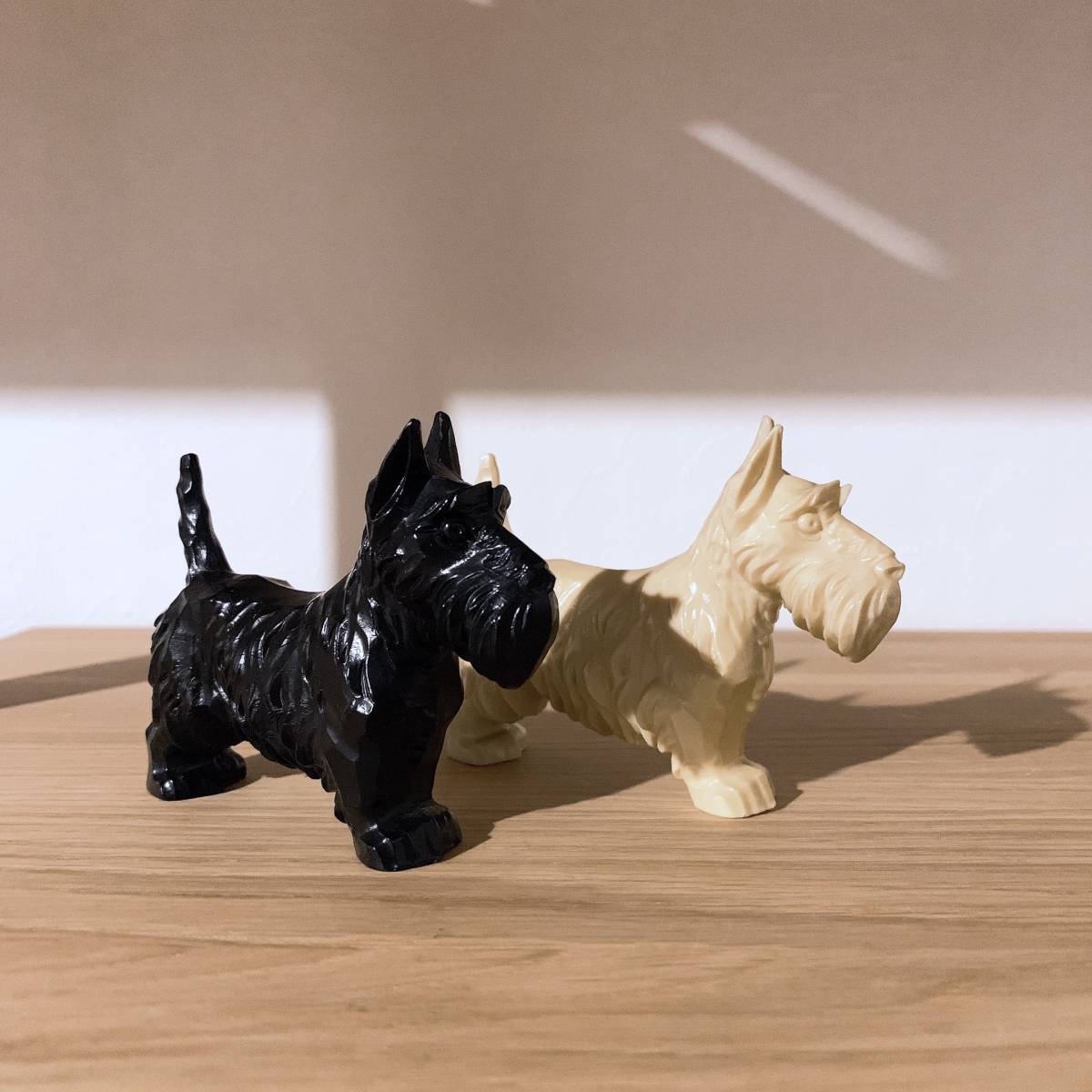 ヤフオク! -「テリア 犬 置物」の落札相場・落札価格