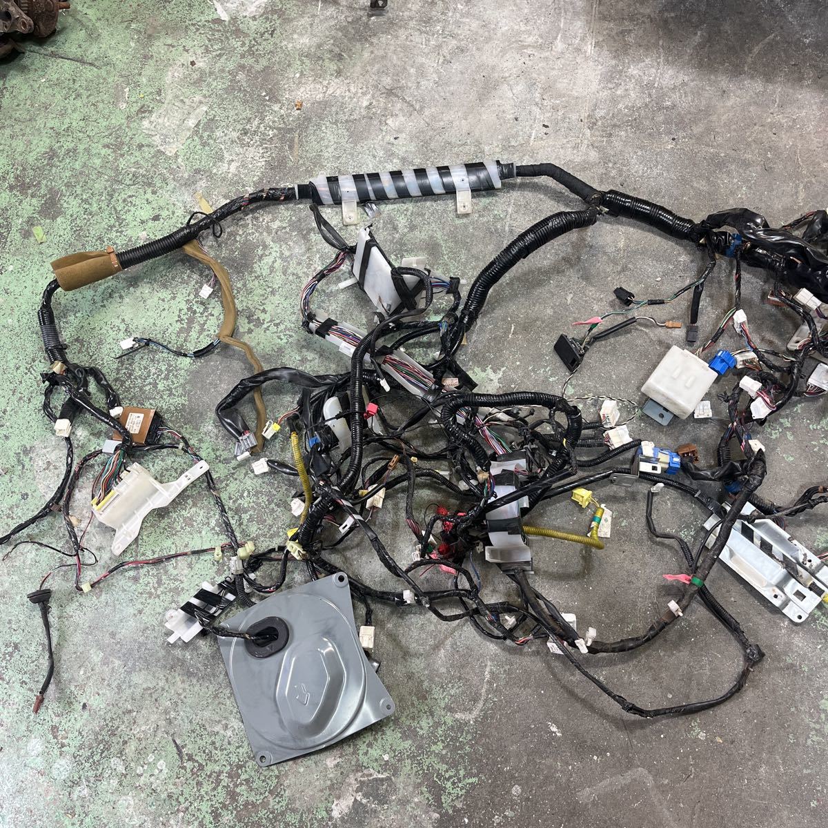 送料込】 S15シルビア スペックR 正規通販サイト ハーネス1式 スペック