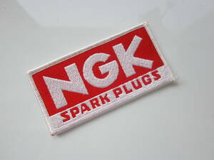 NGK SPARK PLUGS スパークプラグ 長方形 赤 白 ワッペン/自動車 バイク オートバイ 整備 作業着 122