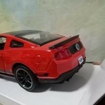 Maisto 1/24 新品未使用未展示品　“FORD Mustang Boss 302”オレンジカラー_画像3