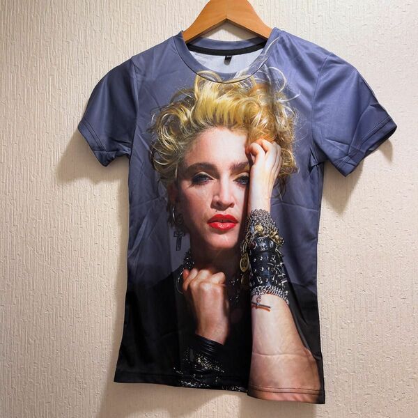 新品★グレー★Madonna★マドンナ★90年代★Tシャツ★ユニセックス★M★最終値下げ★他フリマでもセール中★特別最終価格★