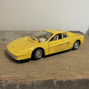 brago フェラーリ ダイキャストカー 1/24 testarossa 1984 イタリア製