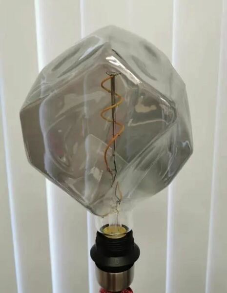【訳あり】隕石デザインLED電球　E26 スモークグレー