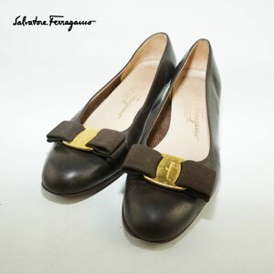 Salvatore Ferragamo サルヴァトーレフェラガモ 5.5 22.5 パンプス ヒール ヴァラ リボン 本革 レザー イタリア製 茶色 ブラウン/DC400