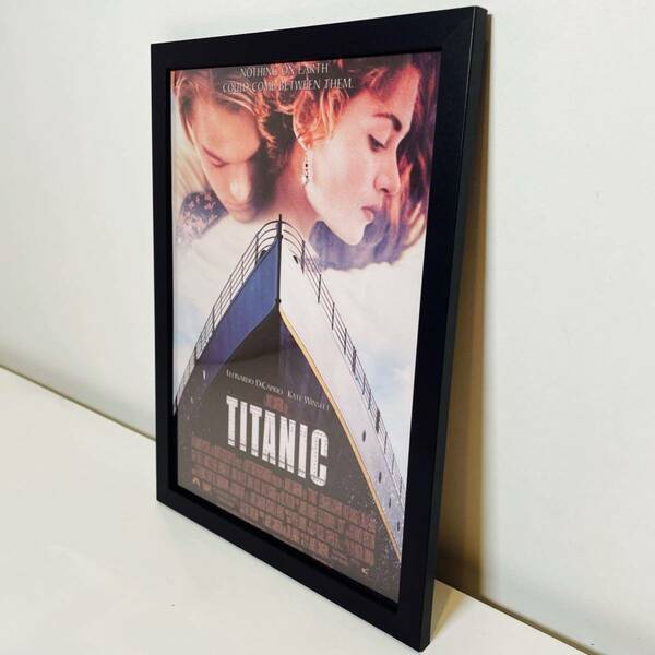 【黒額付きポスター】タイタニック　TITANIC②(新品)