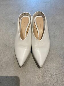 ZARA 白　シューズ　サボ　パンプス　サンダル　ミュール24.5 25.0