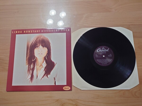 ★リンダ・ロンシュタット ★Linda Ronstadt★Different Drum★LPレコード★中古品