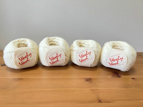 HOBBYRA HOBBYRE 毛糸　未使用品　白　50g 100m×4個
