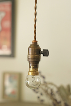 1910-50年代 スイッチ付 真鍮 吊り下げ ソケット ランプ フランス アンティーク N*/北欧 照明 磁器 イギリス カフェ 店舗 アトリエ ライト_画像5