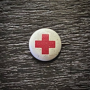 30s 40s US ビンテージ　American Red Cross アメリカン レッドクロス　バッジ　缶バッジ　ピンバッジ　赤十字　arc#2