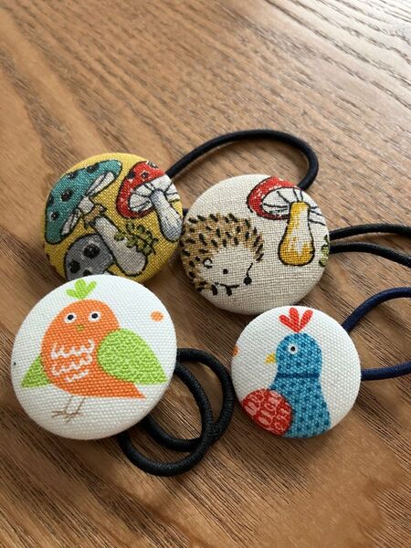 ハンドメイド ヘアゴム くるみボタン