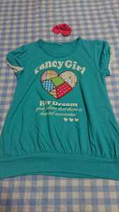 ♪140☆未使用・保管品☆CUTEBLUE☆パフ袖　パッチワークのかわいいTシャツ　緑120①