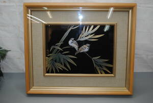 Art hand Auction /nu642. Carved lacquer frame Sparrow Matsuda Rinzan Bird Wooden frame Painting Japanese-style room interior collection Chinkin lacquer art Carved lacquer Crafts, Craft, Lacquer art, others