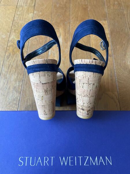 【新品・未使用】NY発ブランド スチュアート・ワイツマン(Stuart Weitzman)ウェッジサンダル スエード 24cm