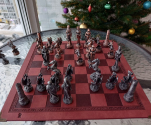 チェスメタルフィギュアセット1PCE 駒32PCS ボードゲーム 中世ヨーロッパ 騎士道 モダン 繊細 美術的 インテリア ディスプレイ 置物 ギフト